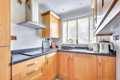 Kitchen_2.jpeg