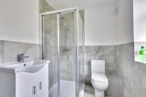Ensuite.jpeg