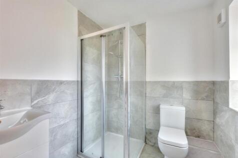 Ensuite.jpeg