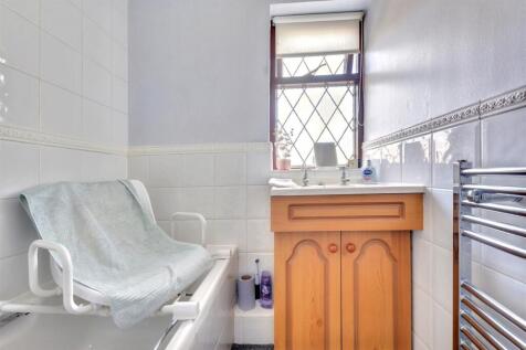 Bathroom_ (1).jpeg