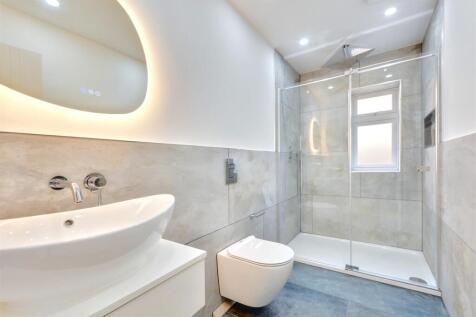 Shower Room_2.jpeg