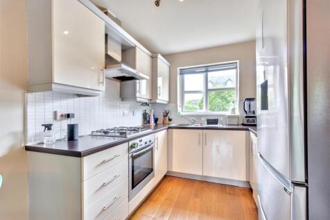 Kitchen_2.jpeg