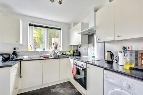 Kitchen_3.jpeg