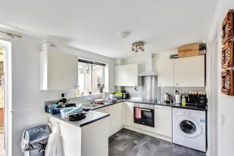 Kitchen_4.jpeg