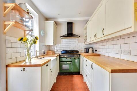 Kitchen_1.jpeg