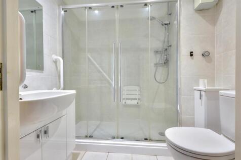 Shower Room_1.jpeg
