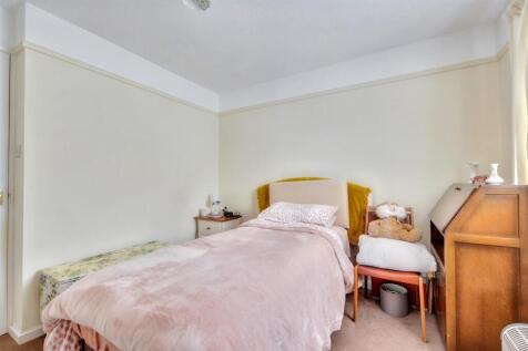Bedroom One_2.jpeg