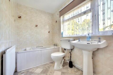 Bathroom_1.jpeg