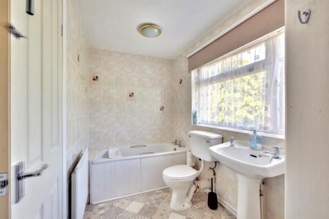 Bathroom_2.jpeg