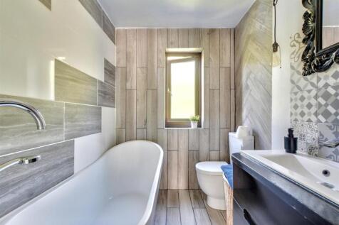 Bathroom.jpeg