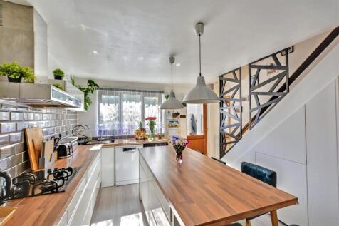 Kitchen_3.jpeg