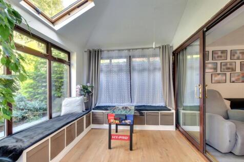 Sunroom_2.jpeg