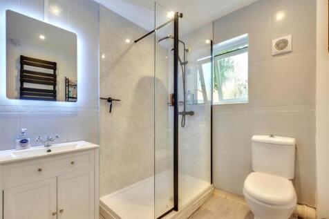 Shower Room.jpeg