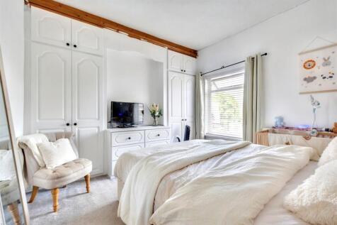 Bedroom One_1.jpeg