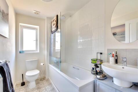Bathroom.jpeg