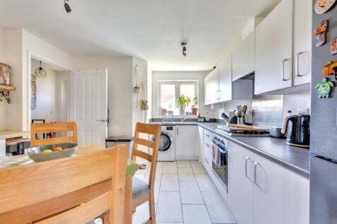 Kitchen_2.jpeg