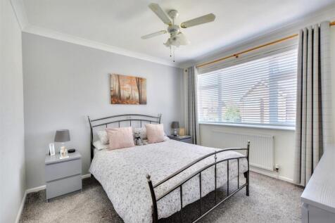 Bedroom One.jpeg
