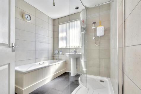 Bathroom_1.jpeg