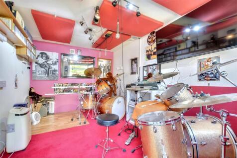 Music Studio_1.jpeg