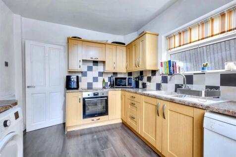 Kitchen_1.jpeg
