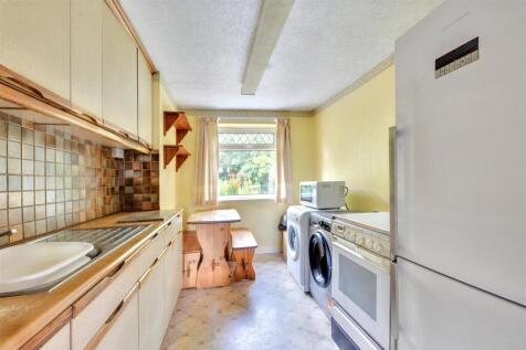 Kitchen_1.jpeg