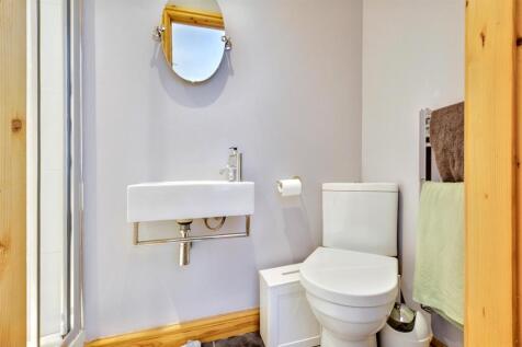Ensuite.jpeg