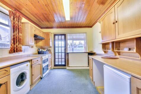 Kitchen_2.jpeg