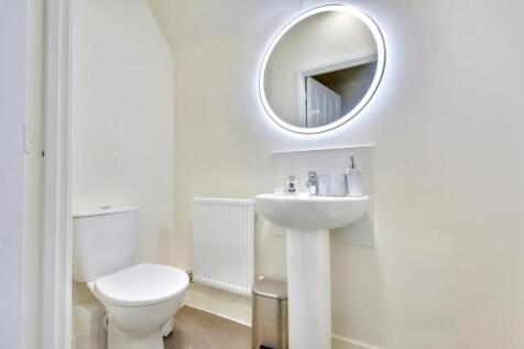 Shower Room.jpeg