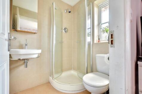 Ensuite.jpeg