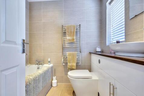 Bathroom.jpeg