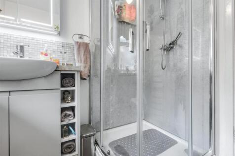 Shower Room_2.jpeg