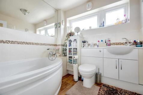 Bathroom.jpeg