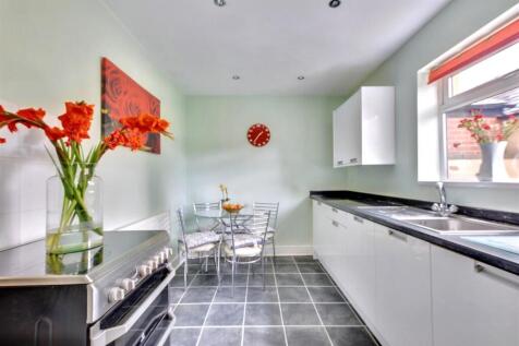 Kitchen_1.jpeg