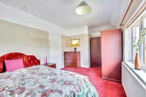 Bedroom One_3.jpeg