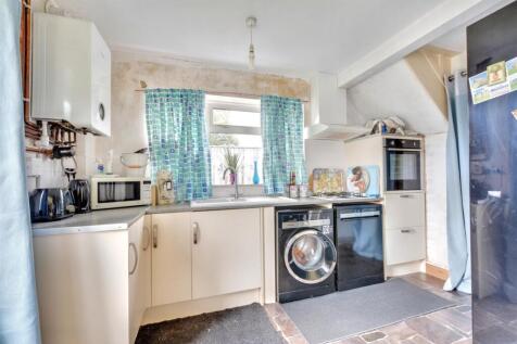 Kitchen_1.jpeg