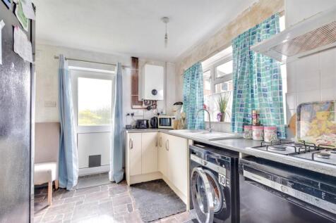 Kitchen_2.jpeg