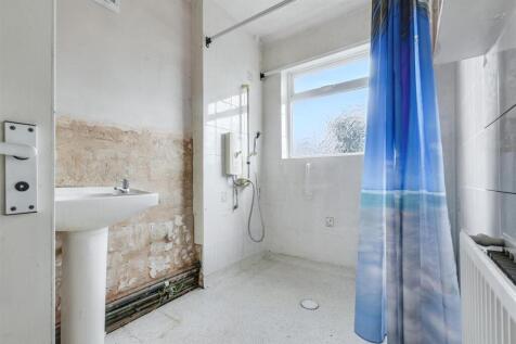 Shower Room.jpeg