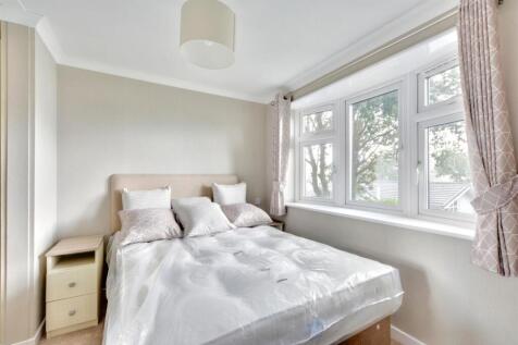 Bedroom One.jpeg