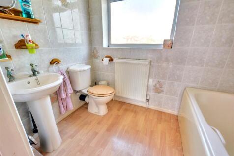 Ensuite.jpeg