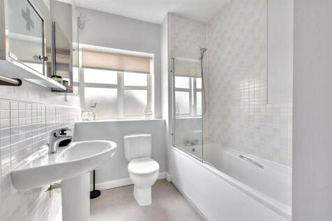 Bathroom_1.jpeg