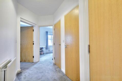 Hallway.jpeg