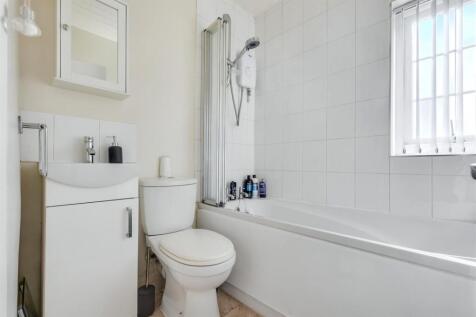 Bathroom_2.jpeg