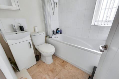 Bathroom_1.jpeg