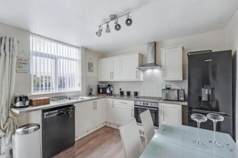 Kitchen_2.jpeg