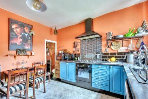 Kitchen_2.jpeg