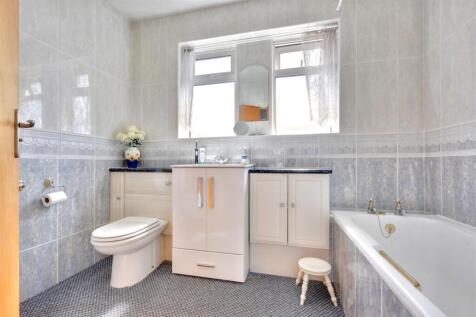 Bathroom.jpeg