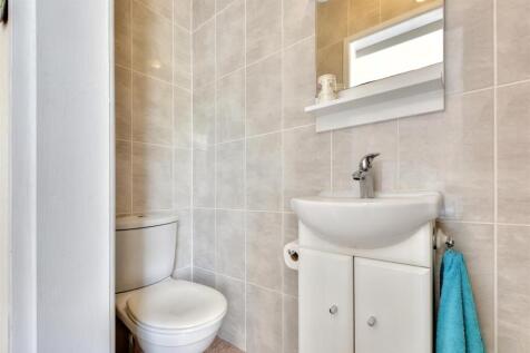 Ensuite.jpeg