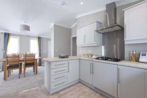 Omar-Newmarket-Kitchen-Diner1-scaled.jpg