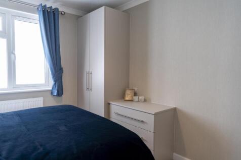 Omar-Westbury-Bedroom-Two1-scaled.jpg
