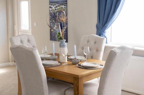 Omar-Westbury-Dining-Area-scaled.jpg